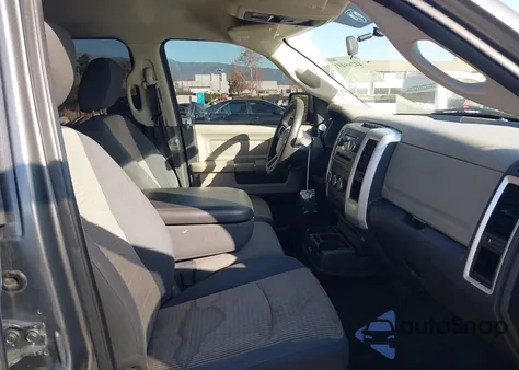 2010 Dodge Ram 1500 Slt/Sport/Trx из США, поврежденный, VIN 1D7RB1GP2AS111333